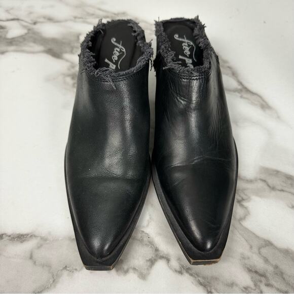 Free People Black Leather Fringe Pointed Cowgirl Slip On Mules Booties Size 36/6 - Picture 2 of 12